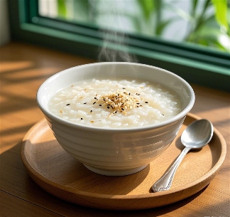 适老食品市场机遇:从功能到场景的全面突破(图2) 适老食品市场机遇:从功能到场景的全面突破(图2)