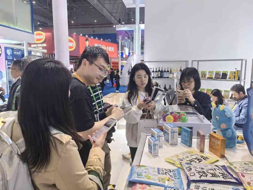 进博会龙角散展现专业护嗓实力，高品质草本润喉产品受热捧(图1)