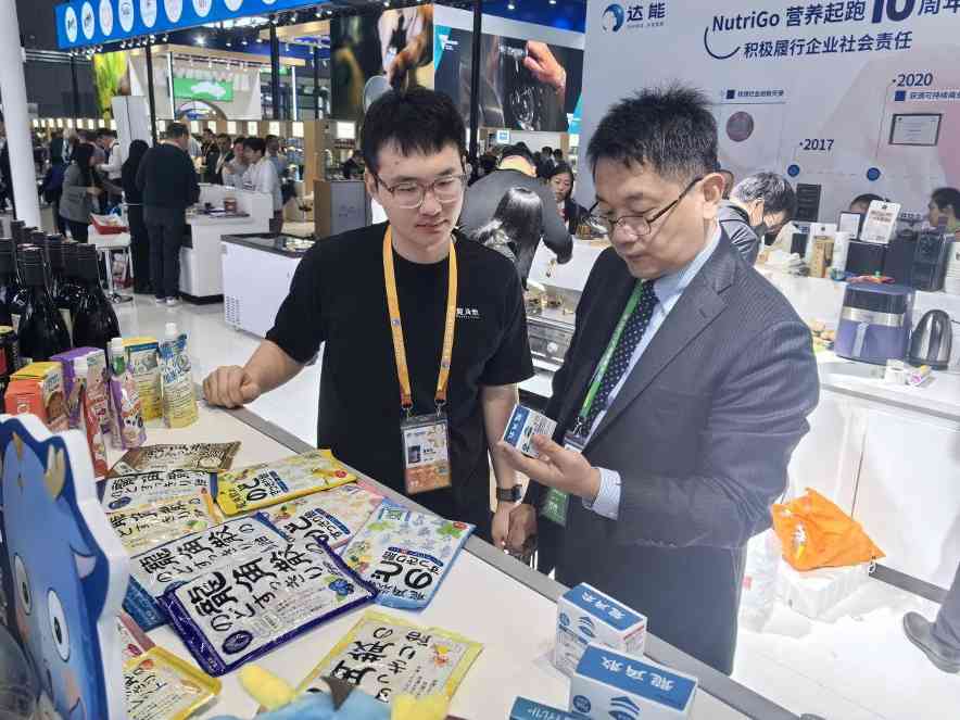 龙角散三度参展进博会 展示咽喉健康护理全系列产品(图1)