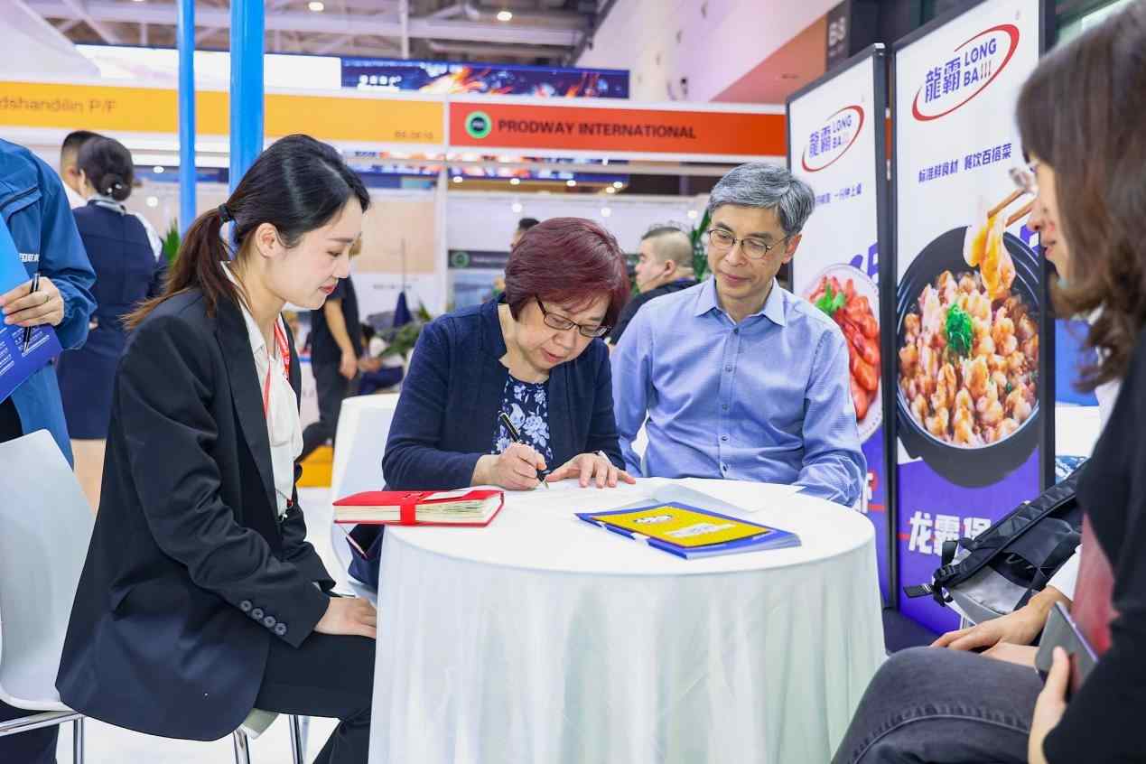 国联水产闪耀国际渔业博览会，亿元大单品引爆预制菜市场(图6)