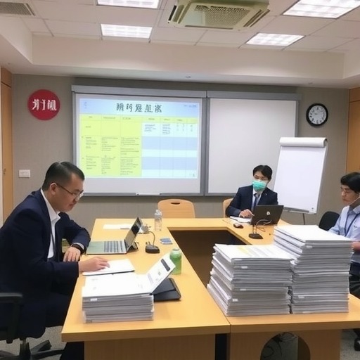 上海市杨浦区食药安办召开杨浦区校园食堂第三方食品安全风险评估总结会(图1) 上海市杨浦区食药安办召开杨浦区校园食堂第三方食品安全风险评估总结会(图1)