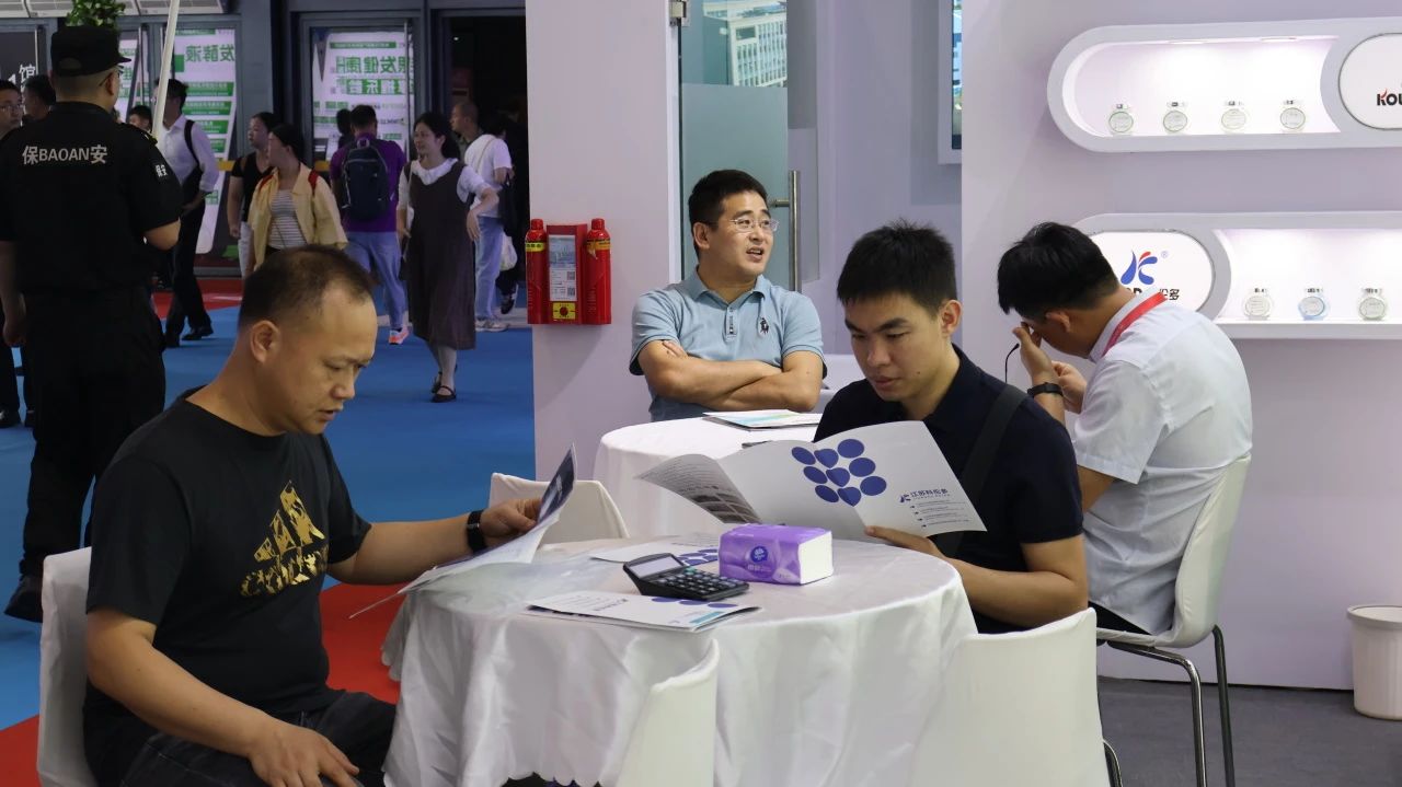 首日速递|江苏科伦多FIA2025展会首日盛况！(图7)