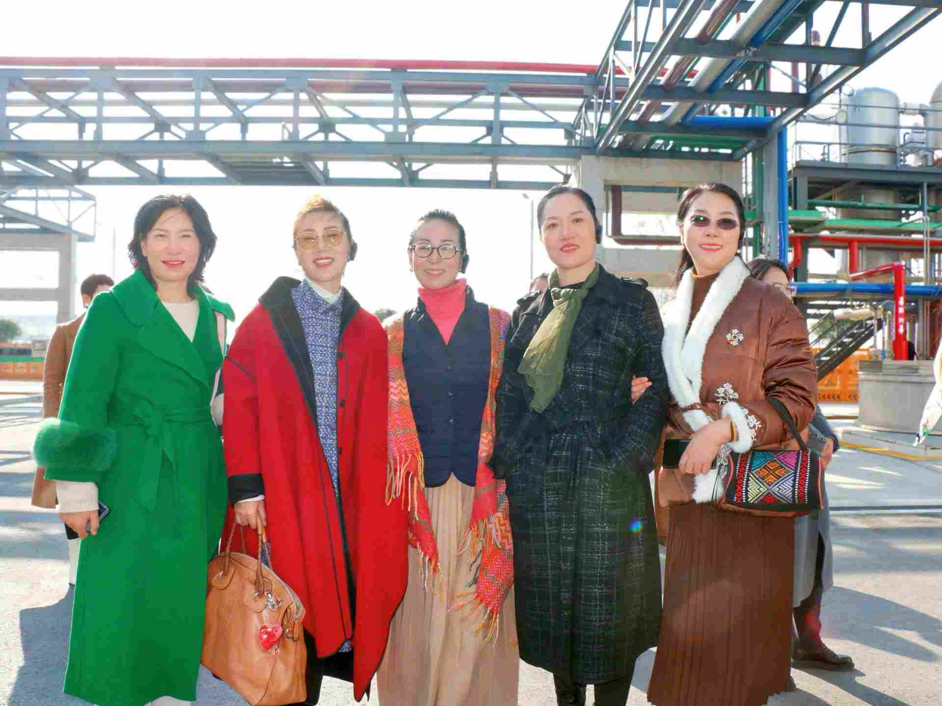 探索新质生产力——连云港市女企业家协会走进科伦多(图2)