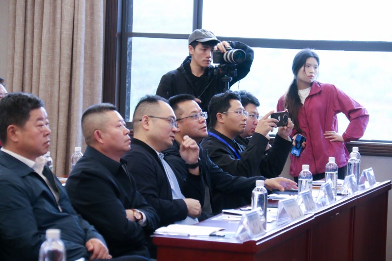 “2025东西部协作帮扶促消费暨糯食产业招商会”在贵州贞丰糯食之乡举行(图2) “2025东西部协作帮扶促消费暨糯食产业招商会”在贵州贞丰糯食之乡举行(图2)