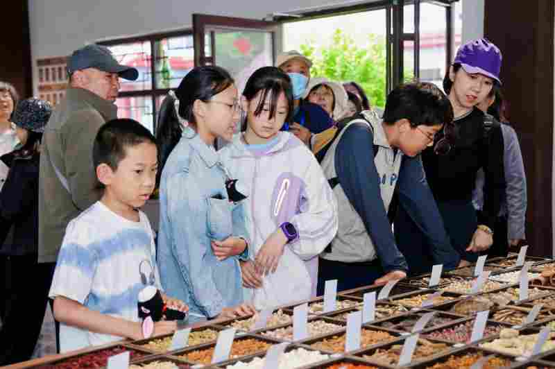 华润万家携手东阿阿胶溯源中国味，从乡土到万家让好物触手可及(图9)